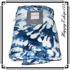 SOHO Living 100% Cotton Beautiful Blue White Floral Hand Towel 2-Piece
